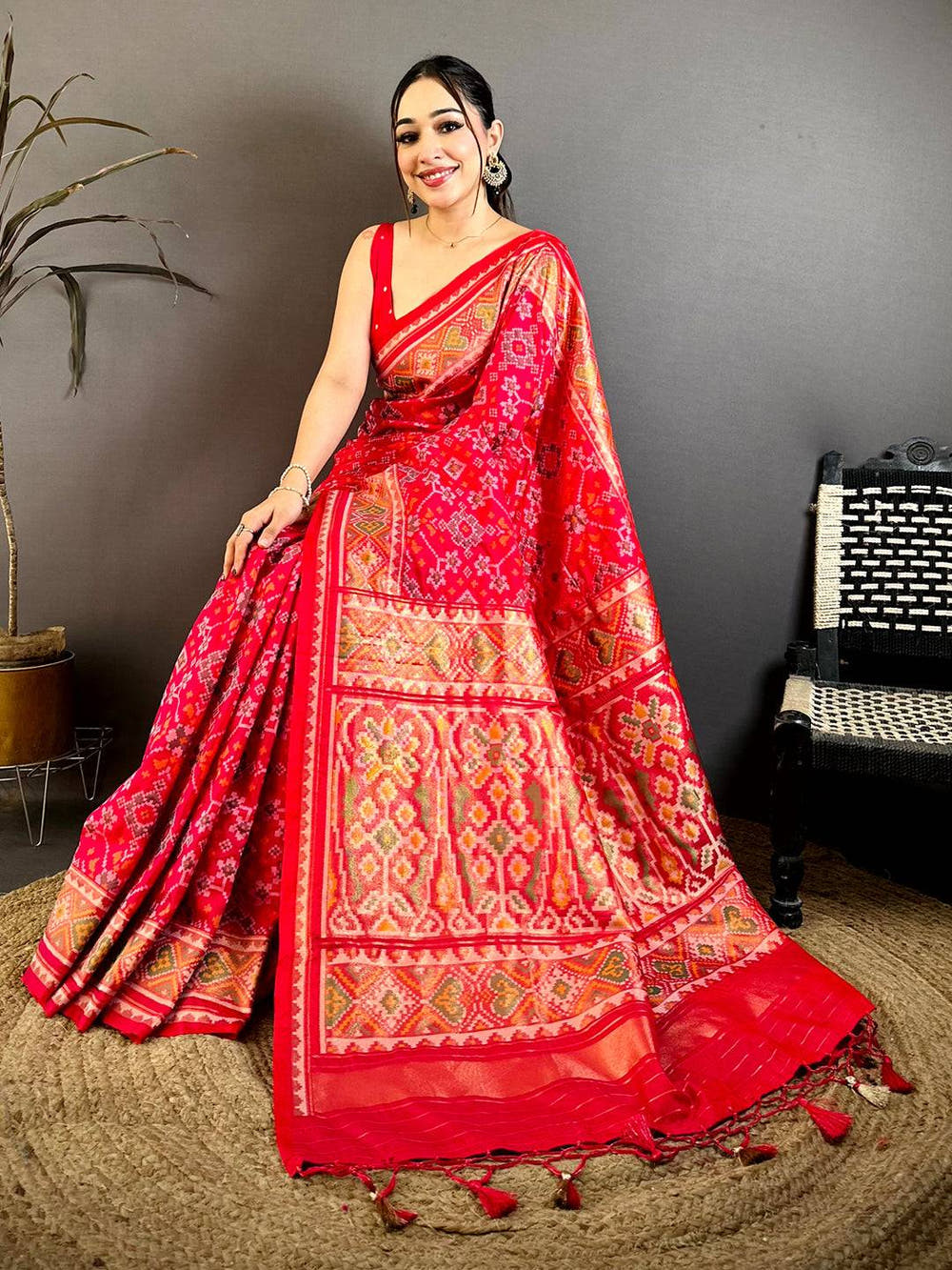 Pink Soft Sami Silk Ikkat Patola Weaving Saree