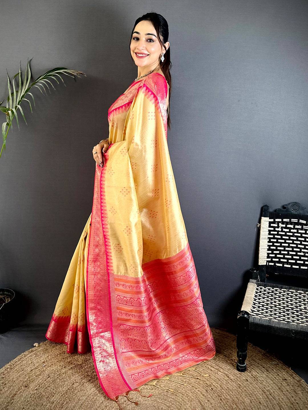 Cream Bandhej Weave Kanchi Pattu Saree

