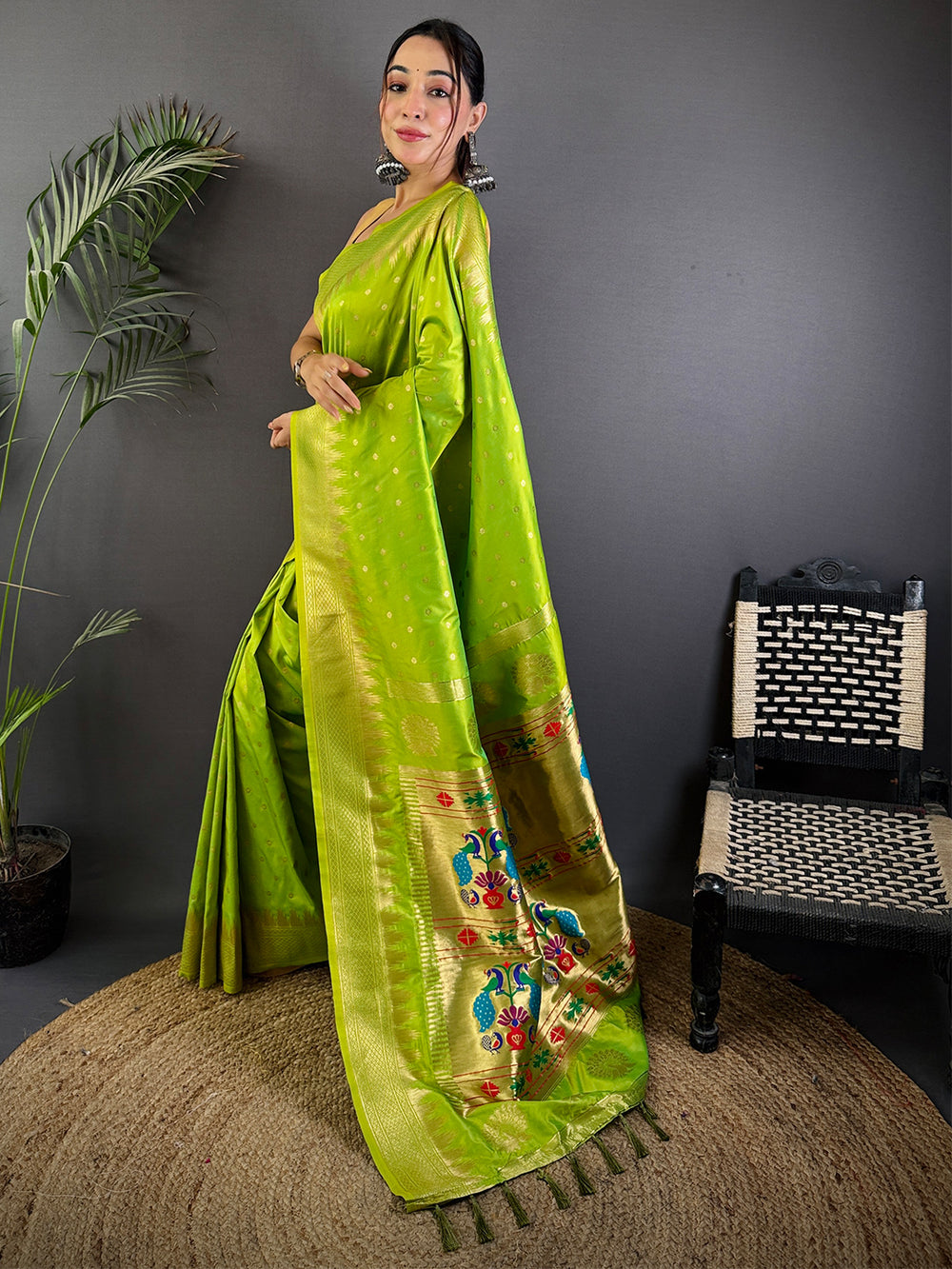 Green Dual Tone Zari Banarasi Paithani Saree