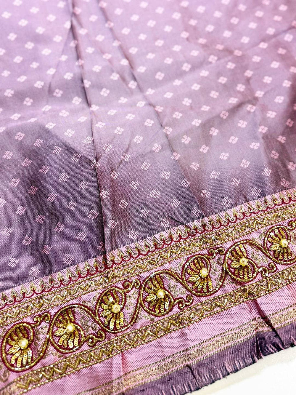 Wine Soft Silk Gadwal Border Saree With Maggam Blouse