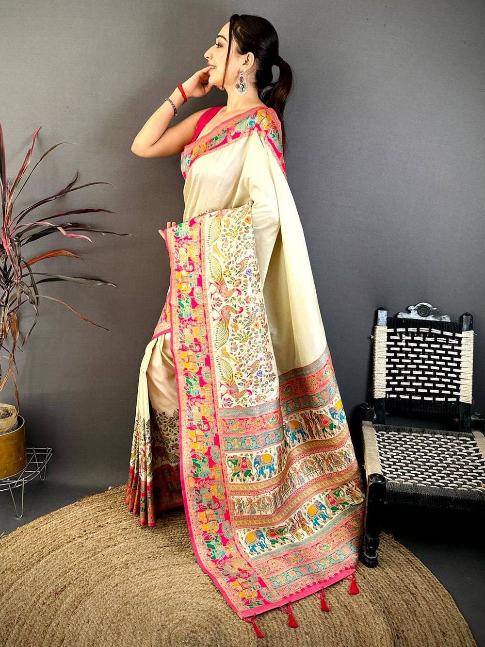 White Pashmina Weave Semi Silk Saree
