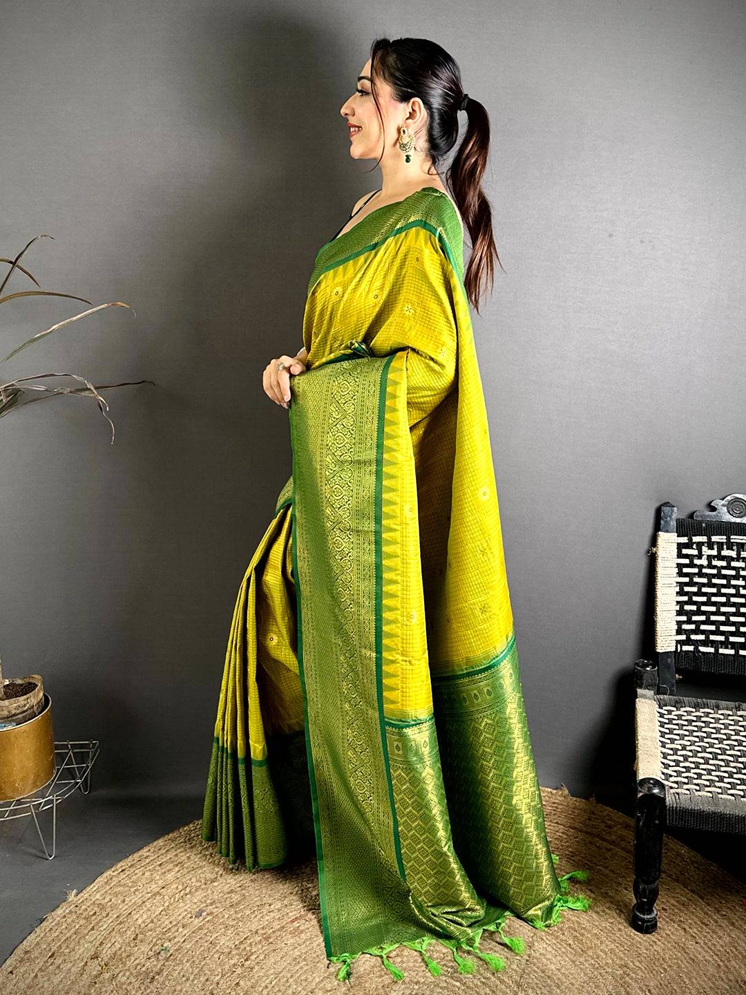 Soft Silk Kanchi Gold Zari Border Saree
