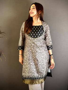 Stylish Soft Dola Silk Boat Neck Kurti