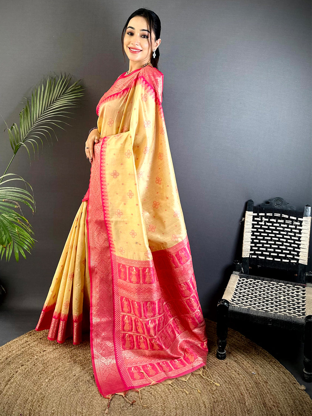 Cream Crystal Raw Silk Kanchi Pattu Saree