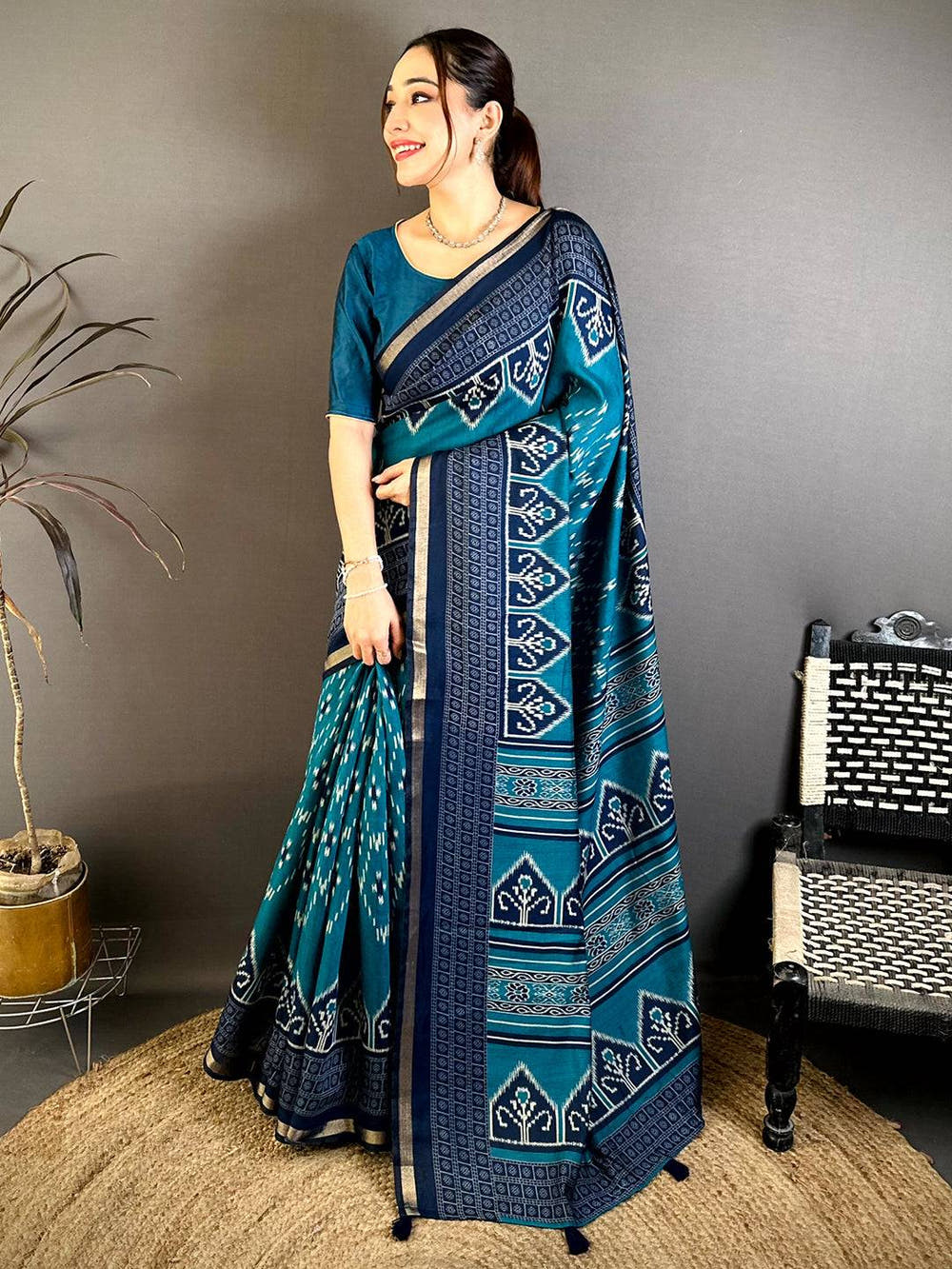 Teal Mul Cotton Ikkat Rudraksha Border Saree