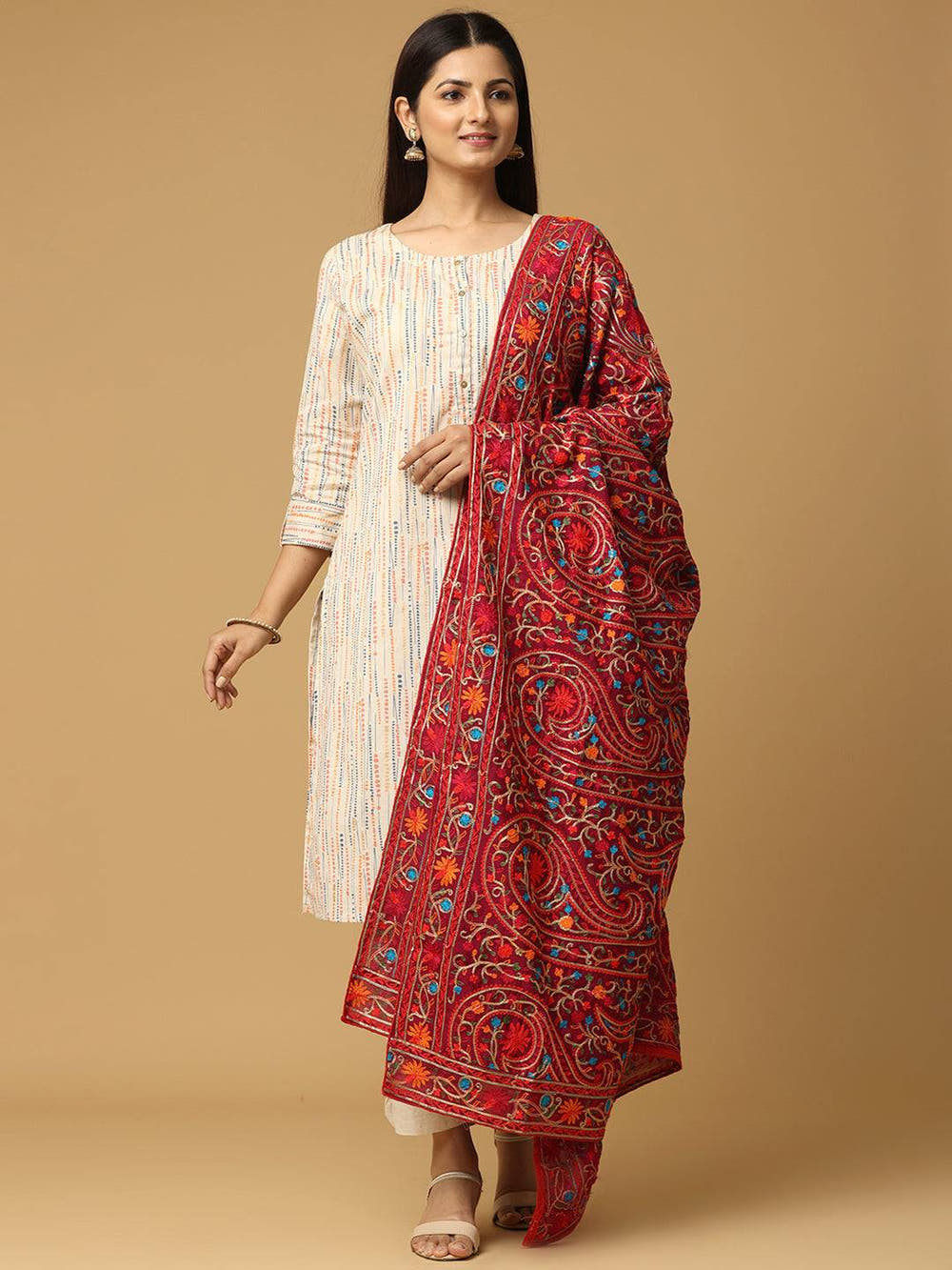 Model wearing wine poly chiffon pashmina dupatta with motifs