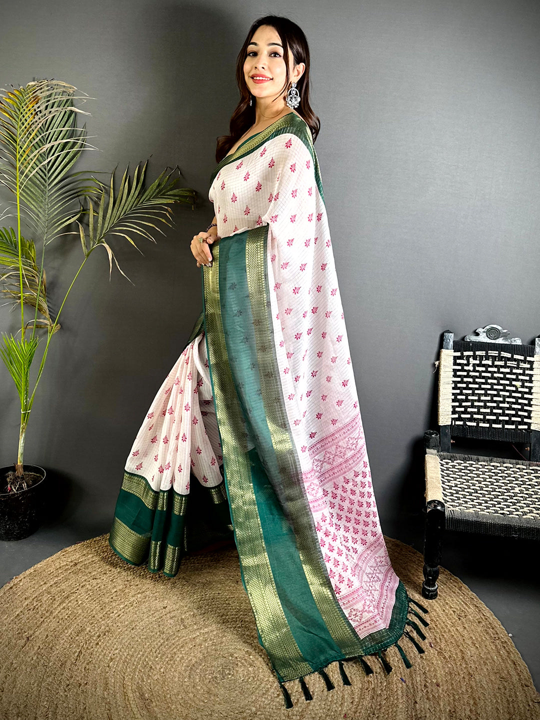 Green Marshmallow Ikkat Butti Saree