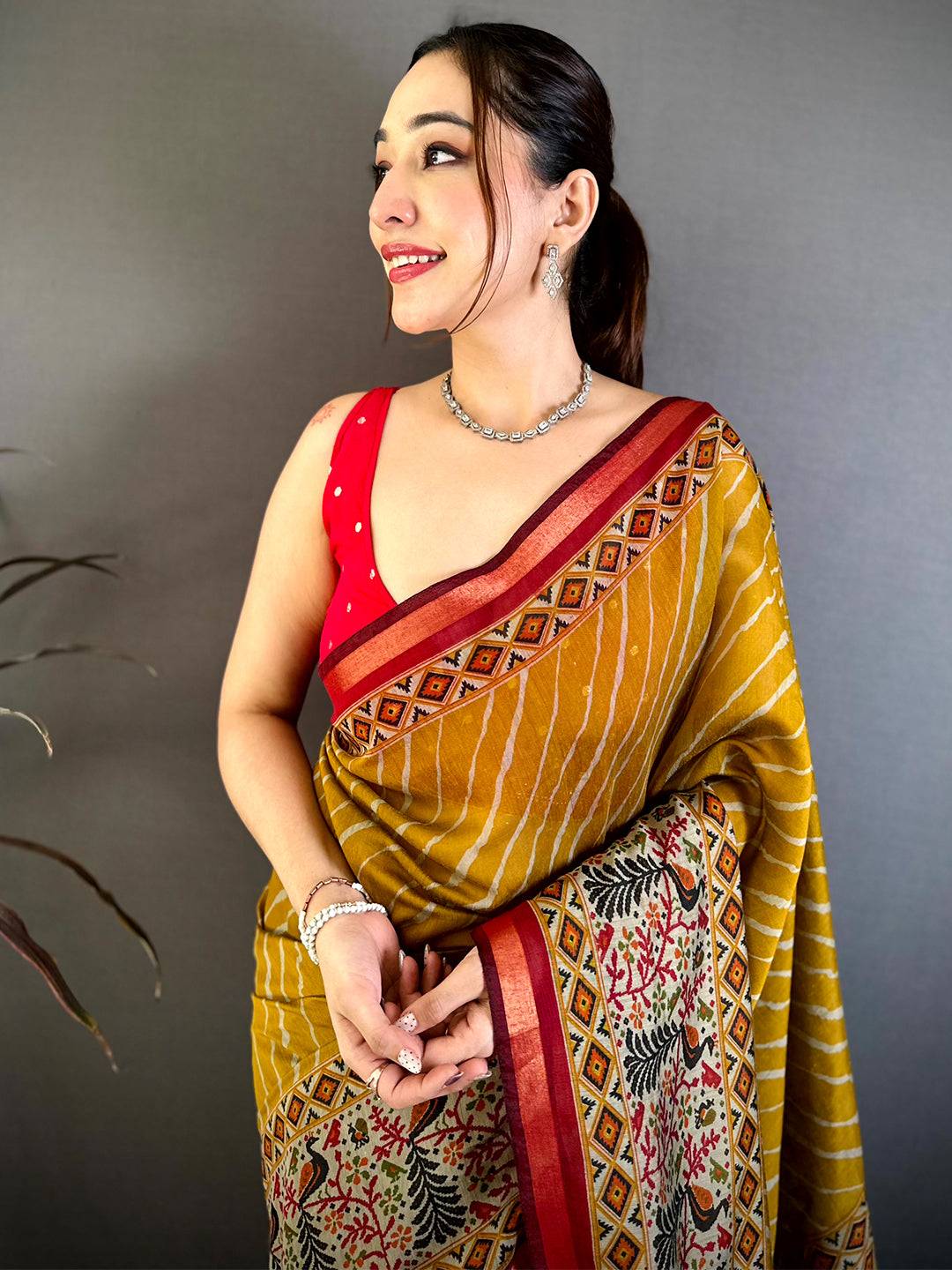 Stylish Mul Cotton Ikkat Pochampally Print Saree