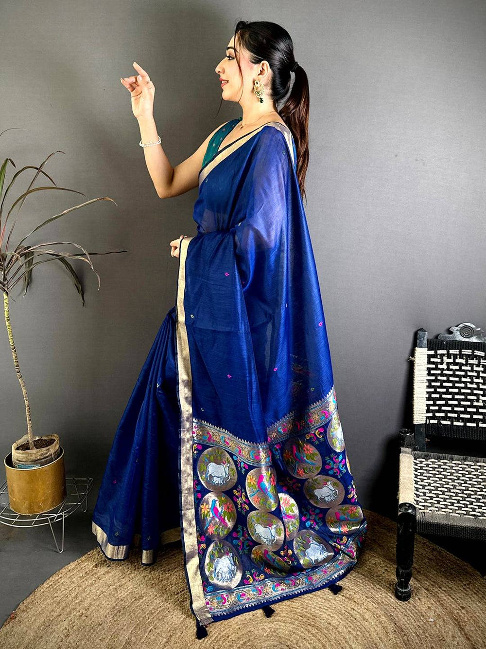 Designer Minakari Jacquard Rich Pallu Saree
