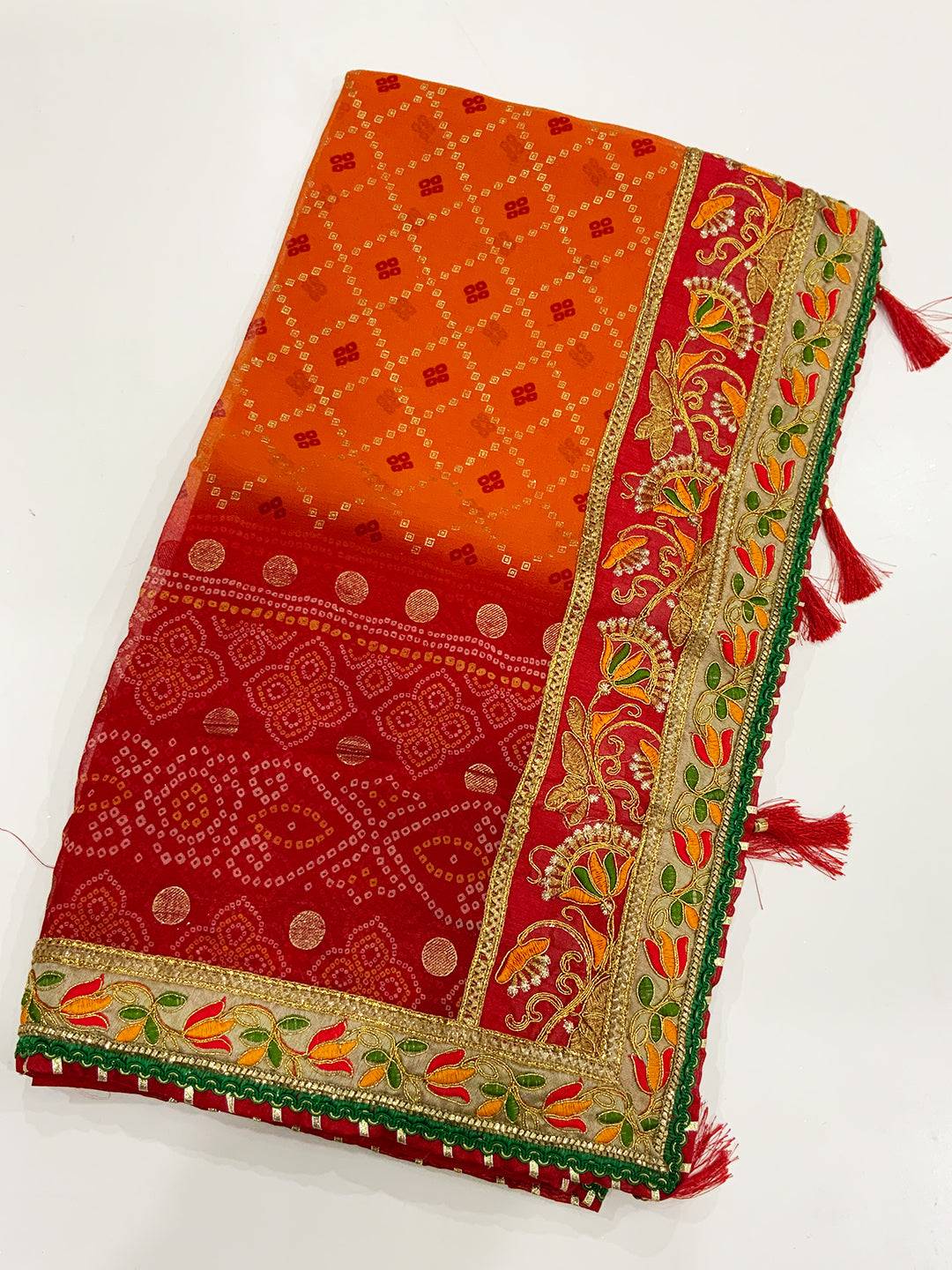 Traditional Chinnon Bandhej Saree