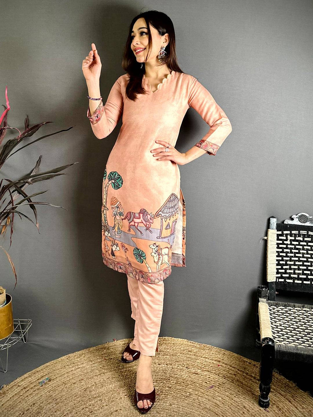 Royal Kalamkari V Scalup Neck Kurti
