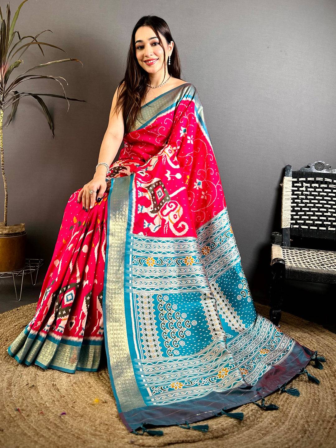 Stylish Soft Silk Ikkat Weaving Pattu Saree