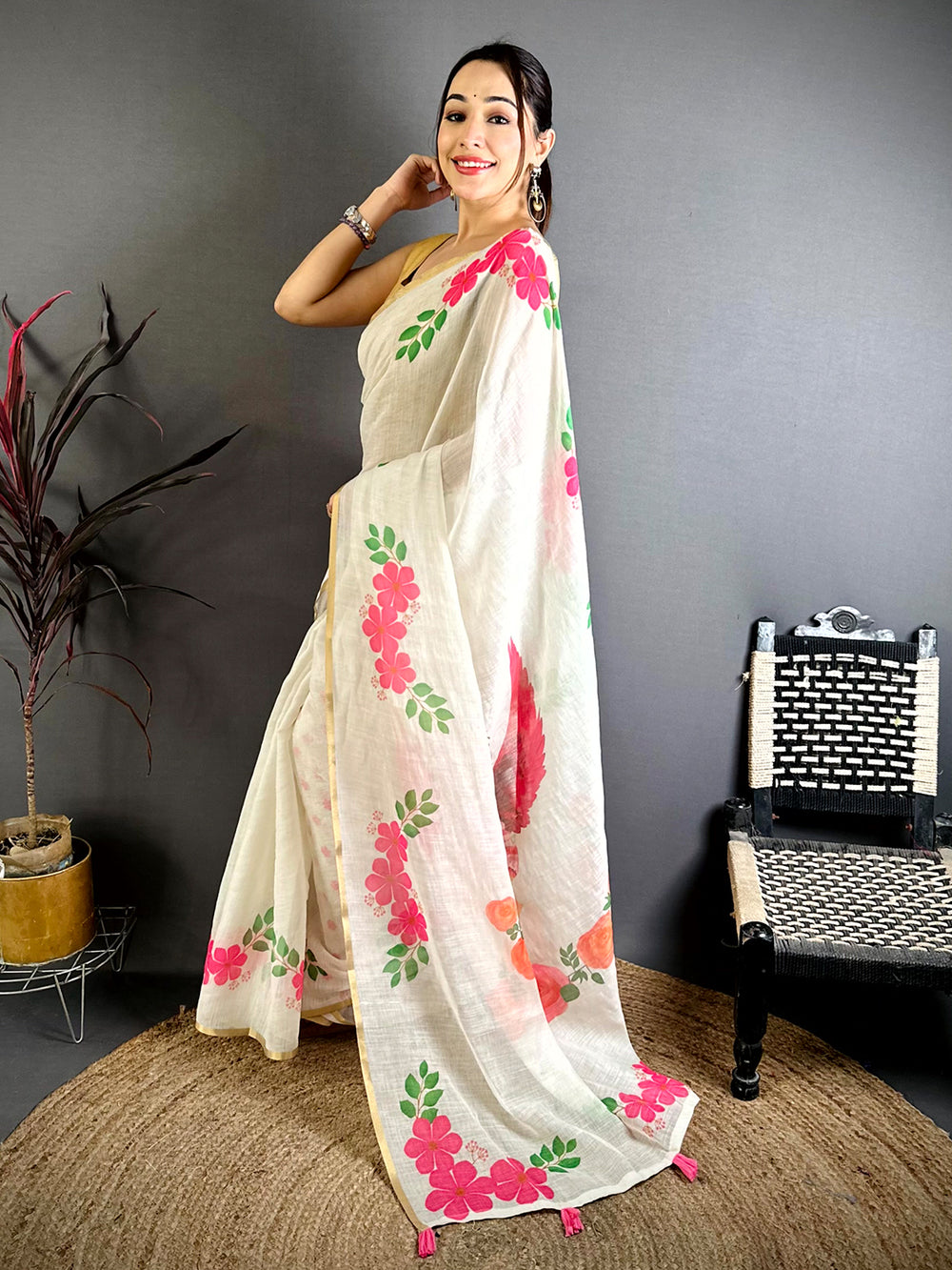 Angle Digital Print Linen Saree