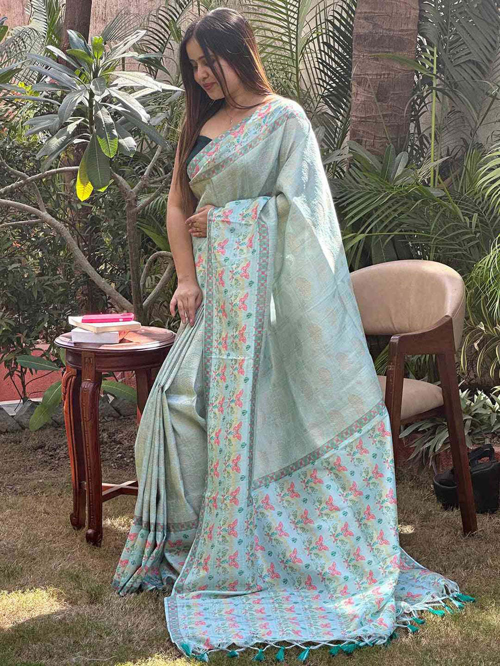 Self Zari Kanjivaram Saree with Exquisite Butterfly Print