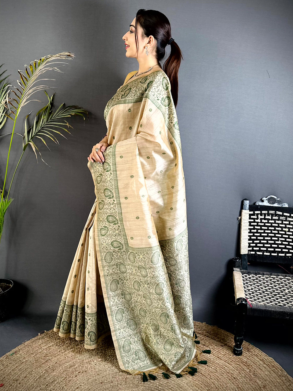 Olive Floral Katha Ghicha Silk Saree