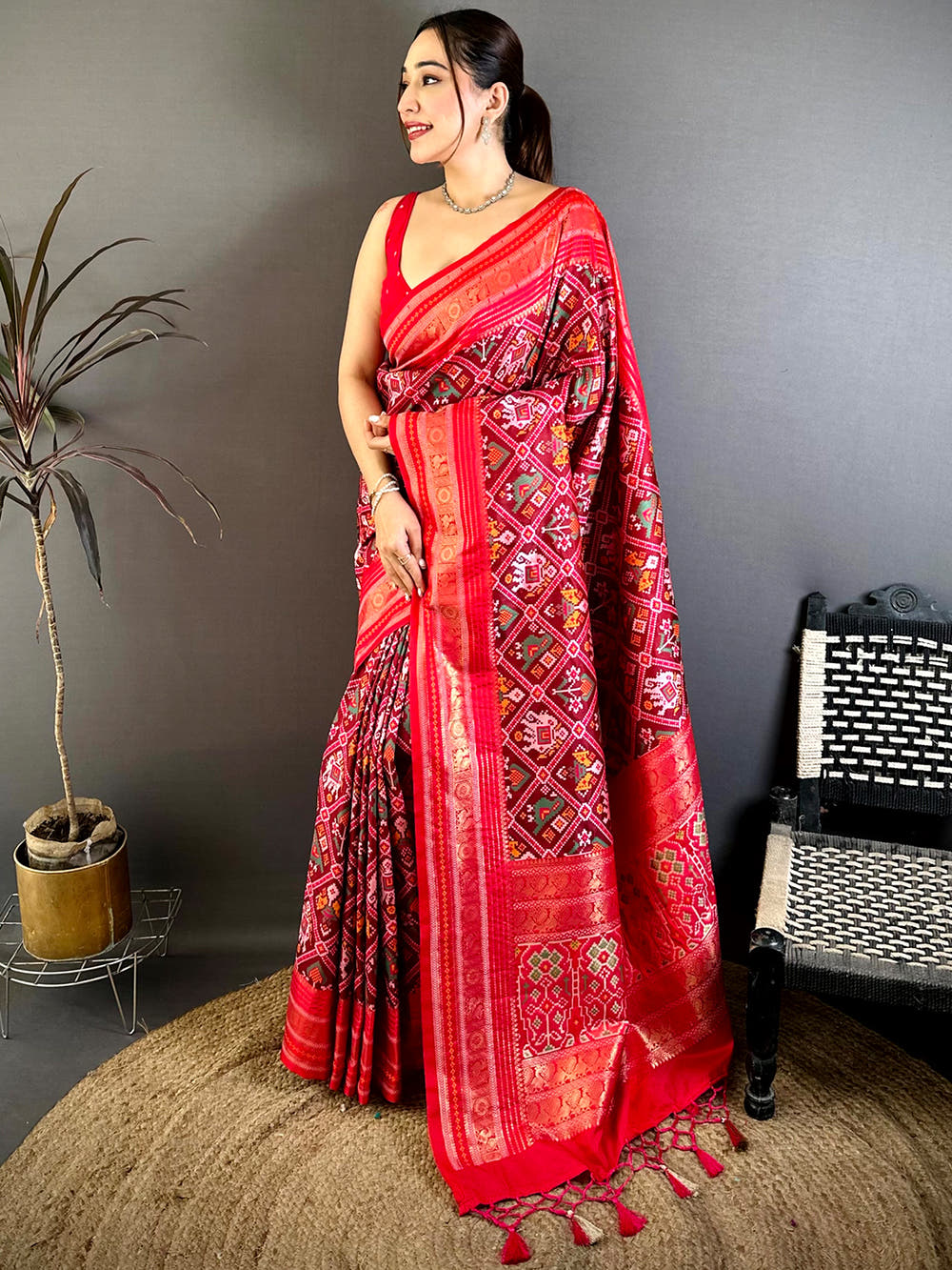 Regal Double Ikkat Patola Kanchi Border Saree