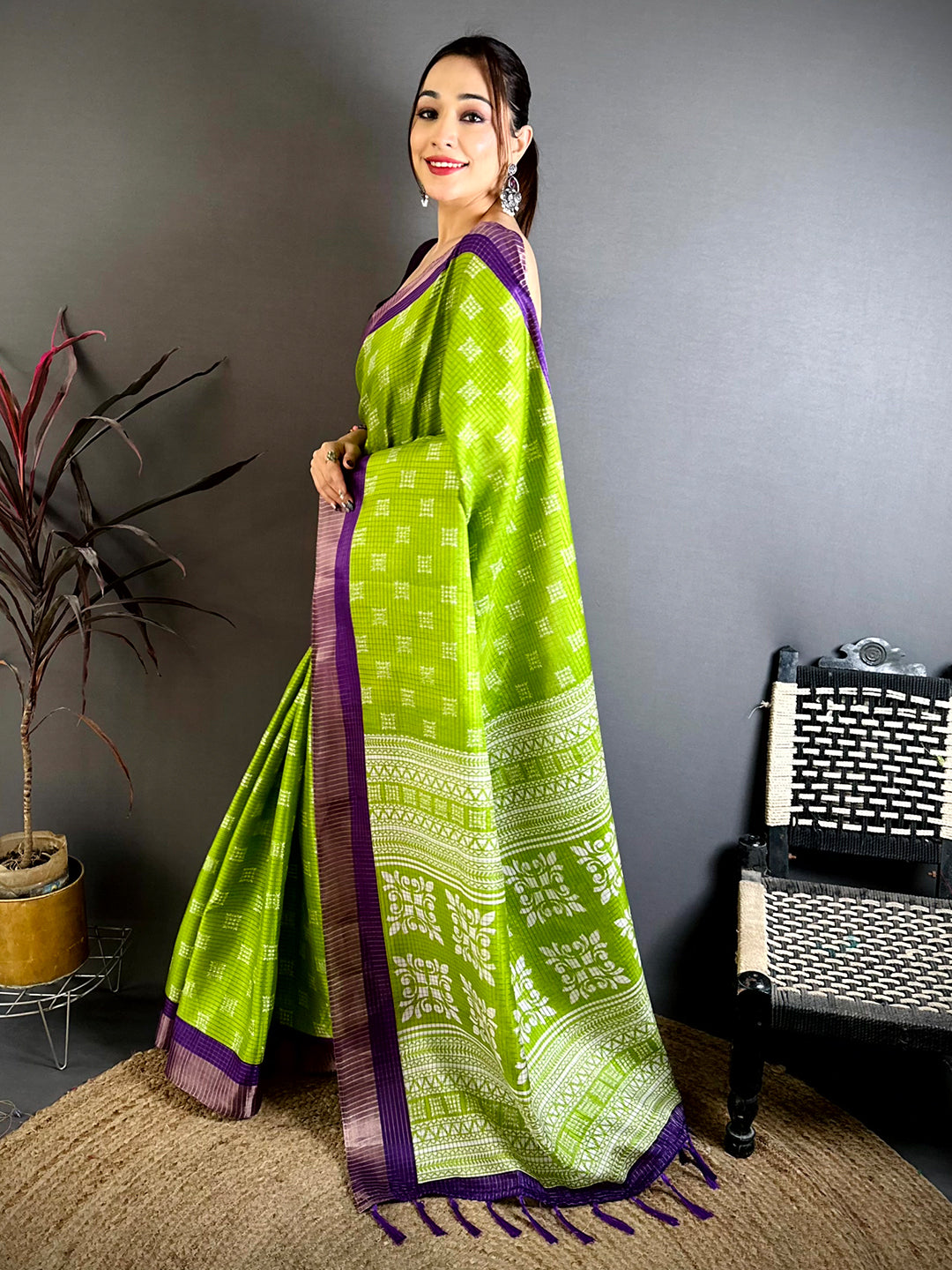 Stylish Tussar Black Zari Weave Saree