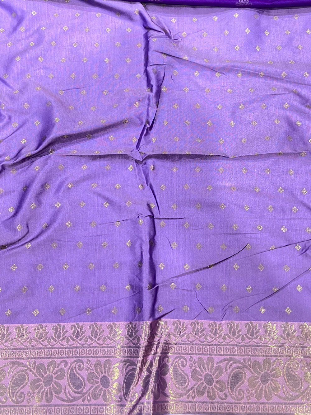Purple Kolam Butti Gadwal Pattu Saree