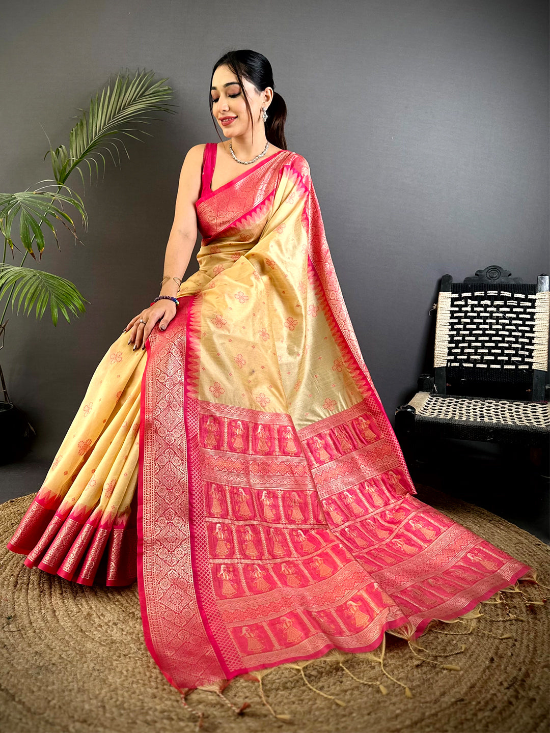 Cream Crystal Raw Silk Kanchi Pattu Saree