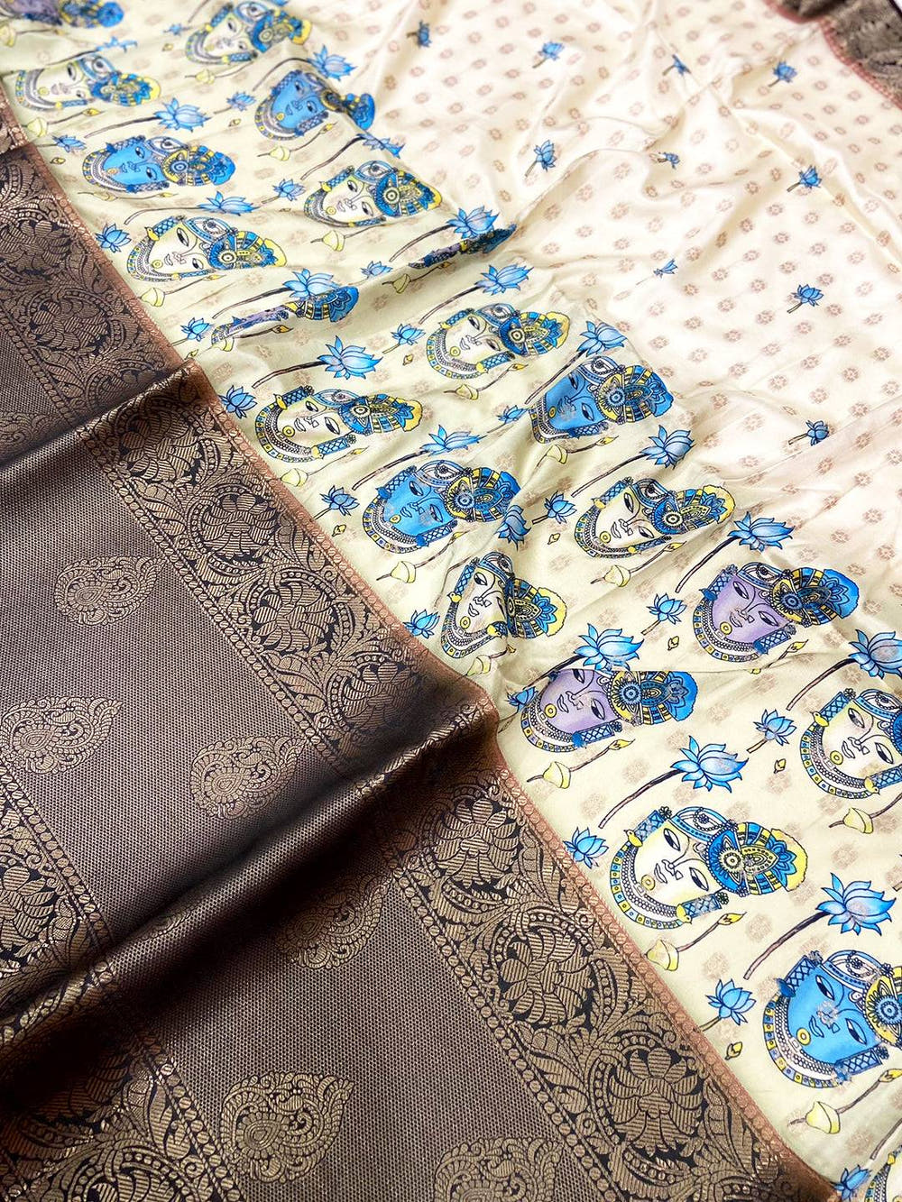 Royal Banarasi Silk Krishna Motif Pattu Saree
