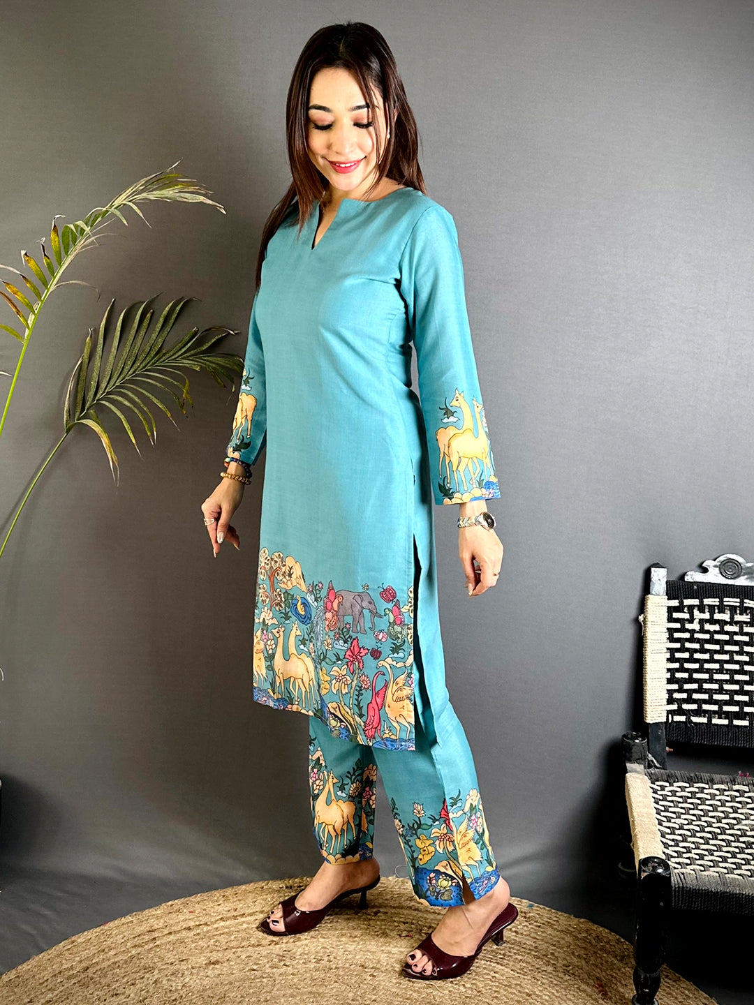 Kalamkari V Slit NecK Mul Kurti