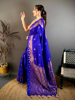 Classic Gold Woven Pallu Contrast Border Saree

