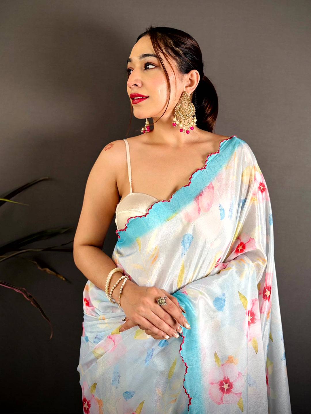Off White Chinnon Embroidered Border Saree