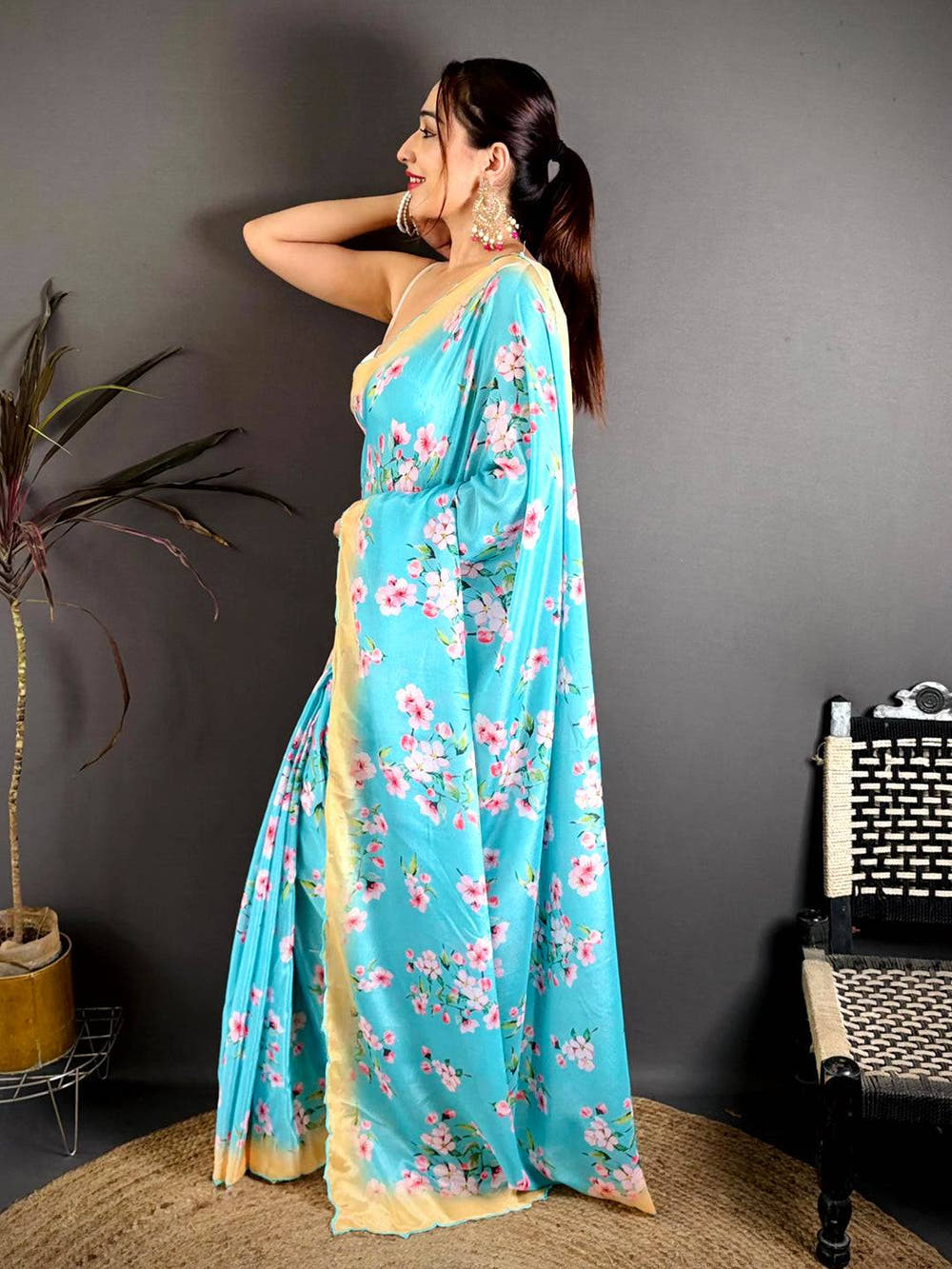 
Heritage Chinnon Embroidered Border Saree