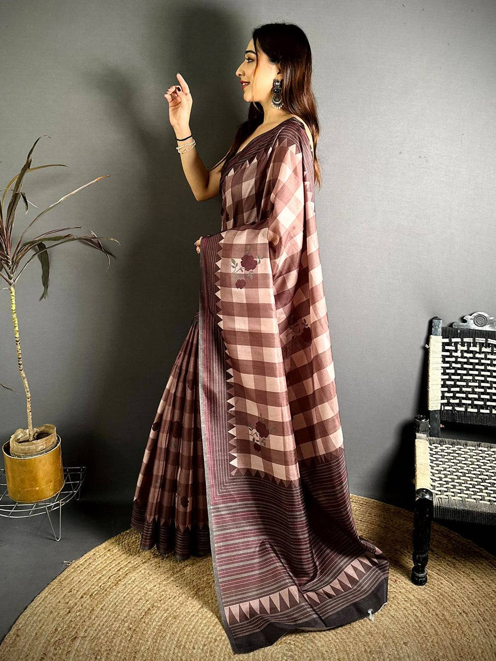 Cocoa Checks Kantha Border Tussar Saree
