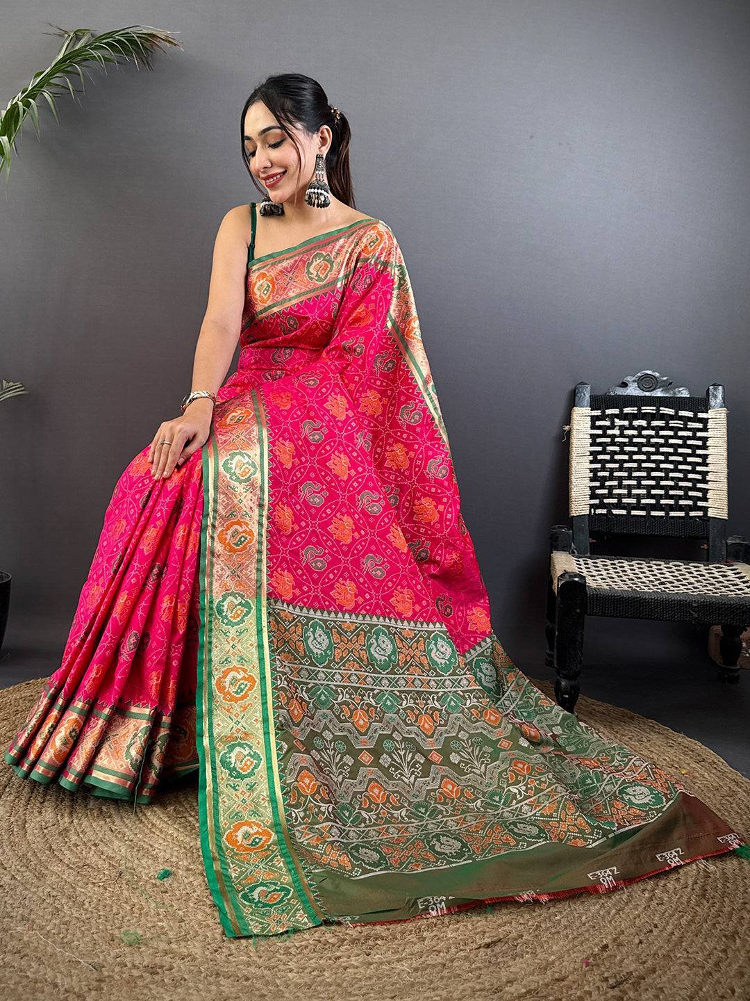 Elegant Pink Pochampally Patola Silk Saree

