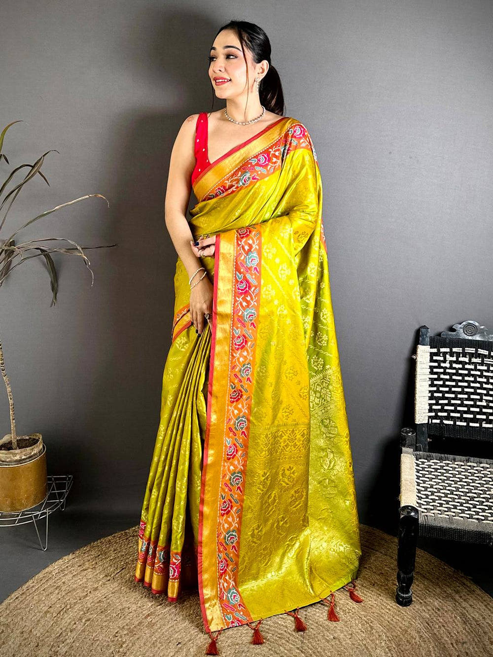 Vibrant Gold Zari Double Tone Pattu Saree