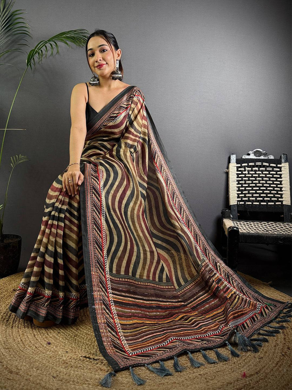 Vibrant Geometric Printed Linen Saree