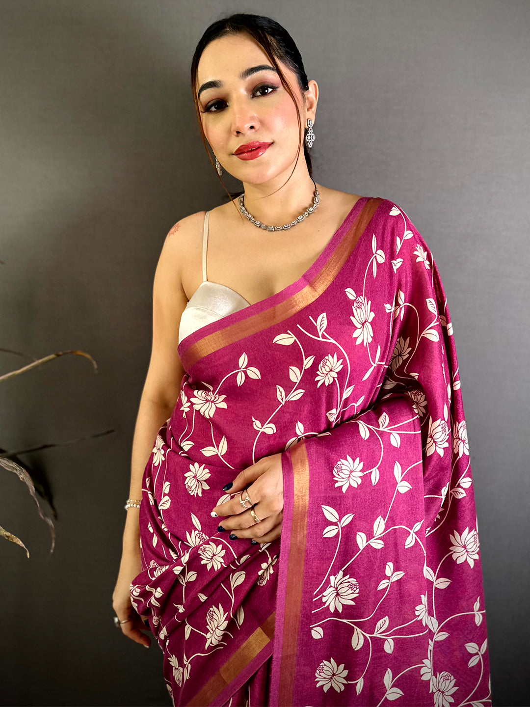 Magenta Leaf Printed Mul Cotton Saree