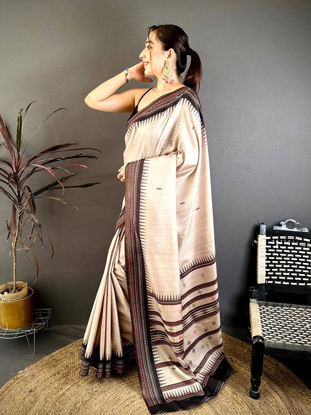 Classic Tribal Border Soft Zarna Silk Saree
