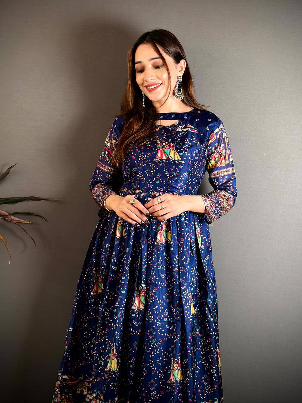 Soft Dola Silk Round Neck Full Sleeve Kurti
