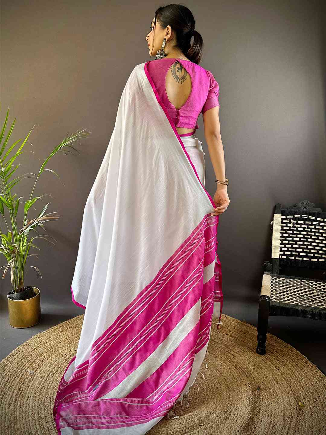 Bhagalpuri Linen Saree With Pink Colour Small Patti