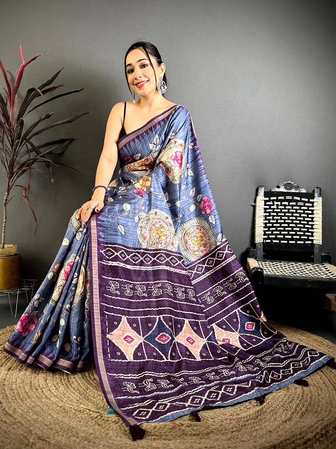 Stylish Pochampally Art Pallu Tussar Saree