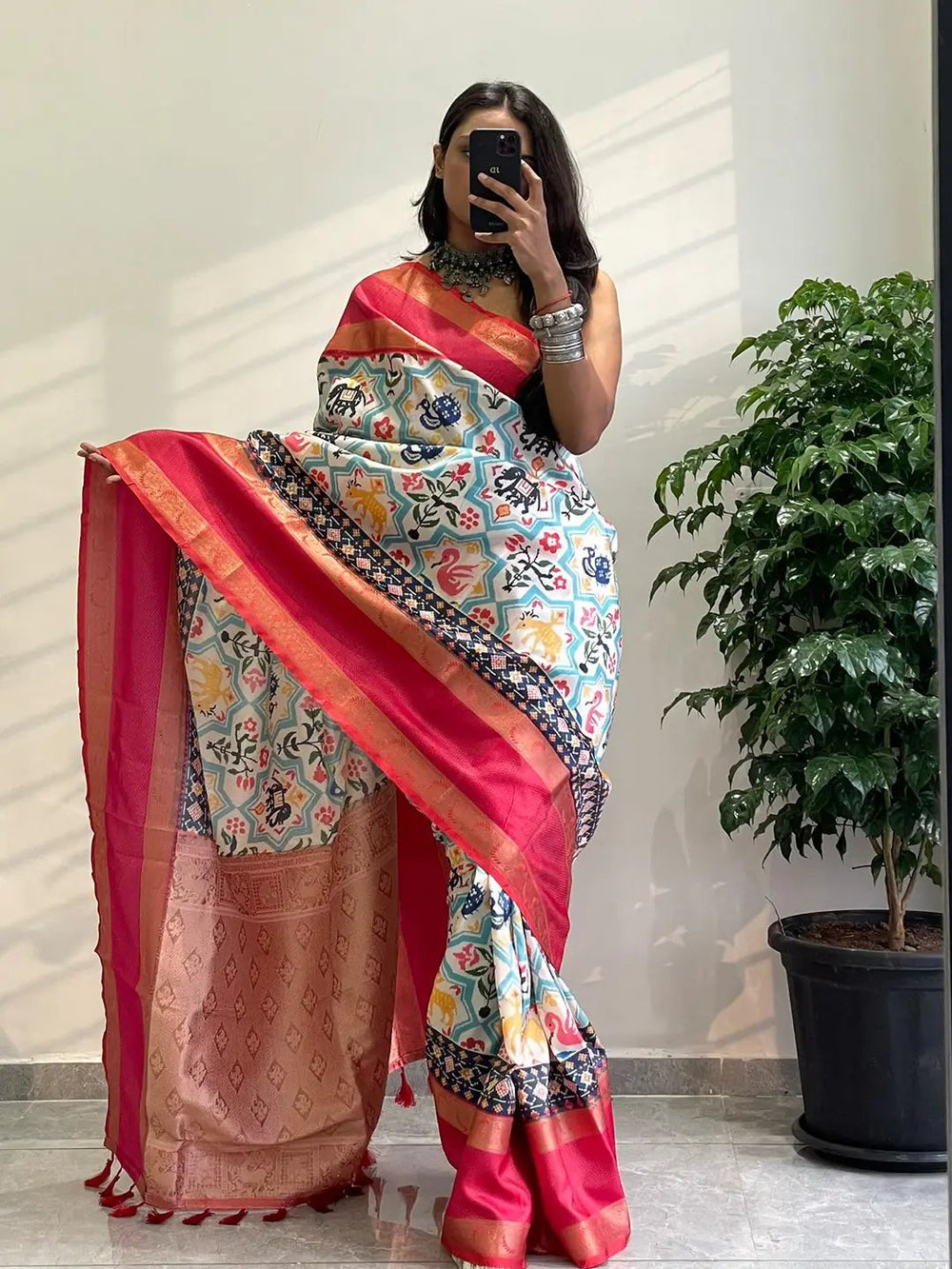 Stylish Gadwal border saree featuring Pochampally design