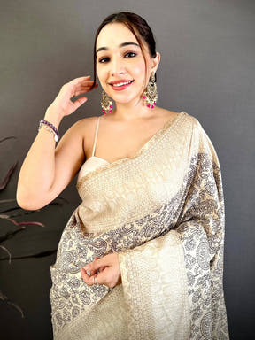 Opulent Paisley Print Soft Zarna Silk Saree