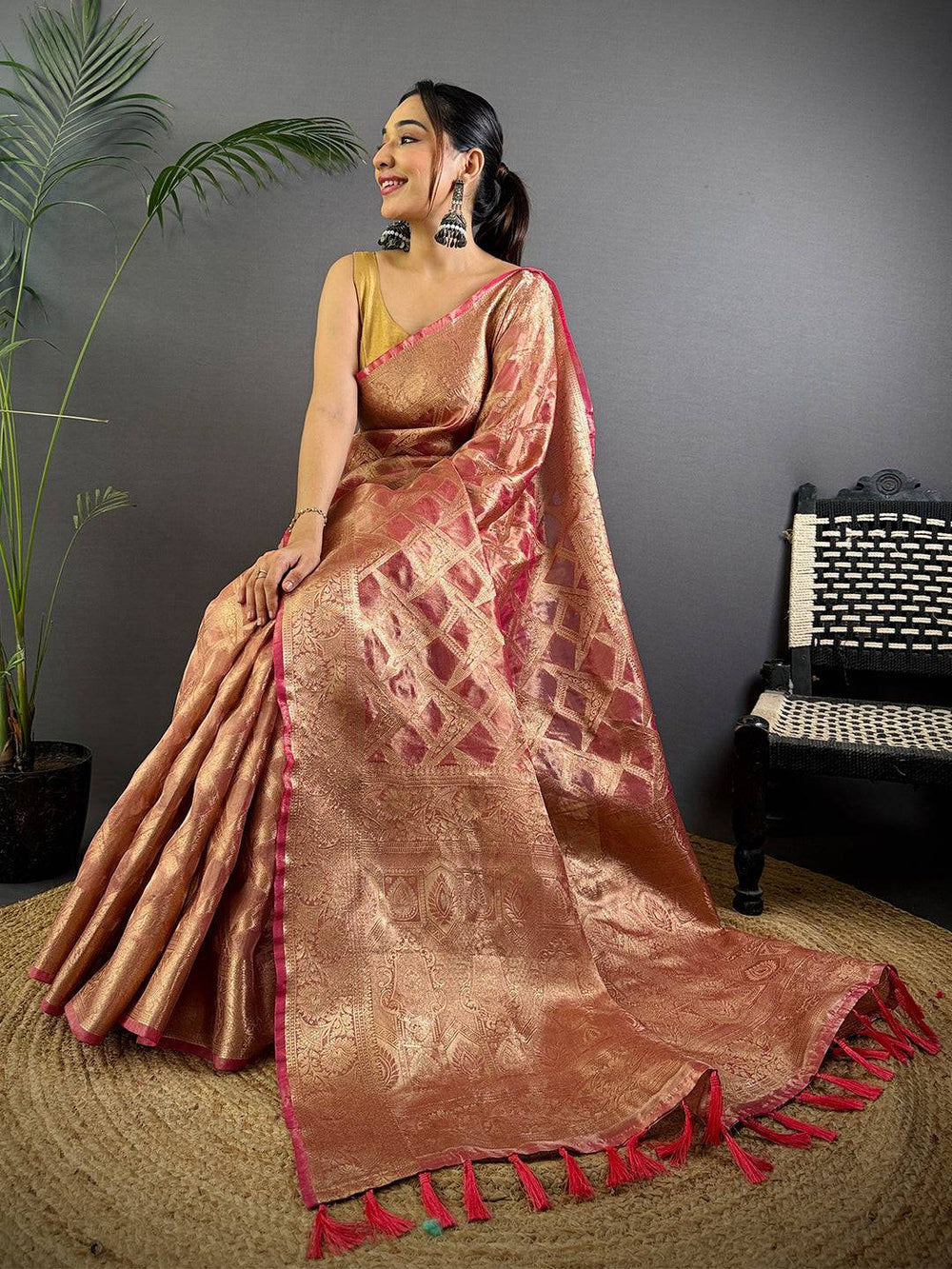 Pink Tissue Jarokha Zari Weaving Saree