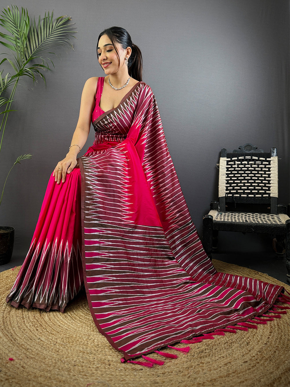 Pink Soft Silk Ikkat Zari Weaving Saree