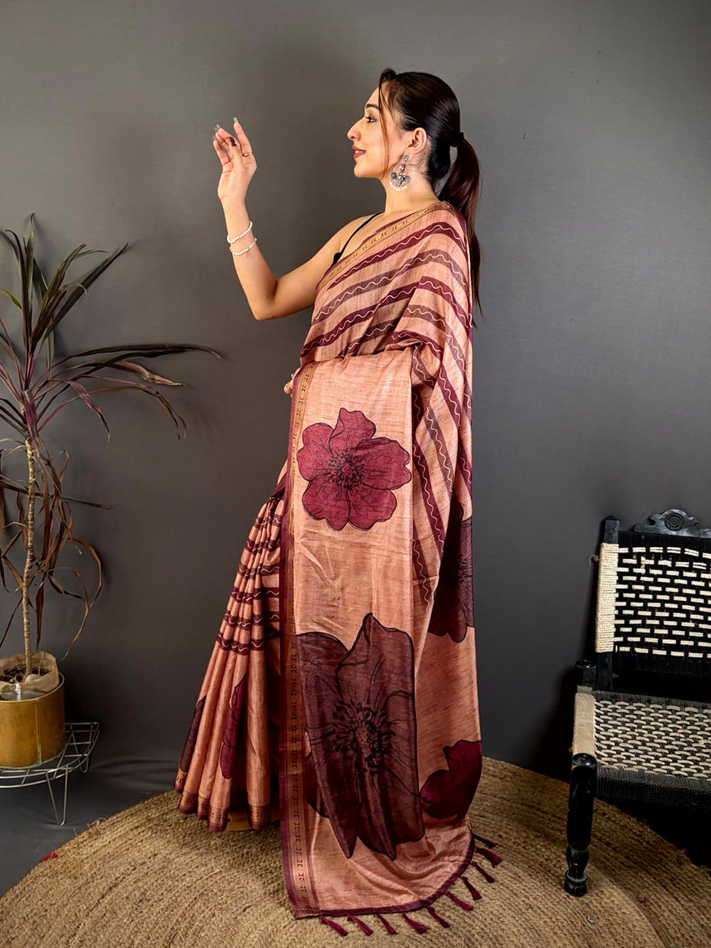 Elegant Freehand Floral Stripe Soft Silk Saree