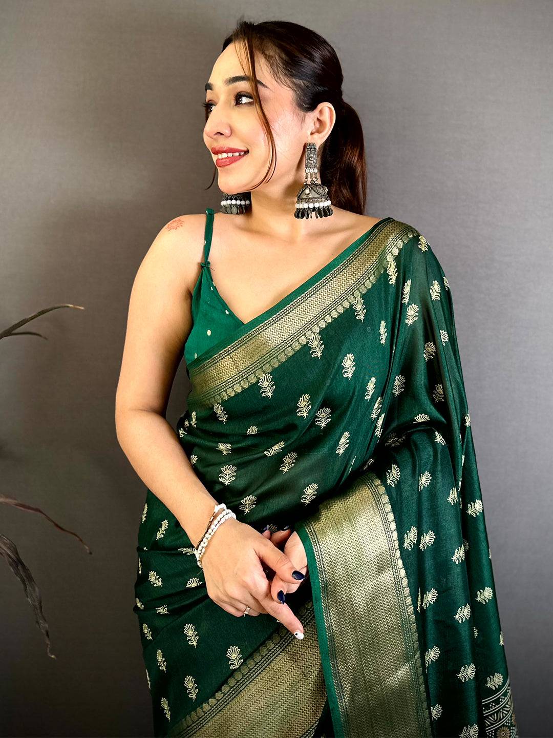 Green Dola Block Print Zari Border Saree
