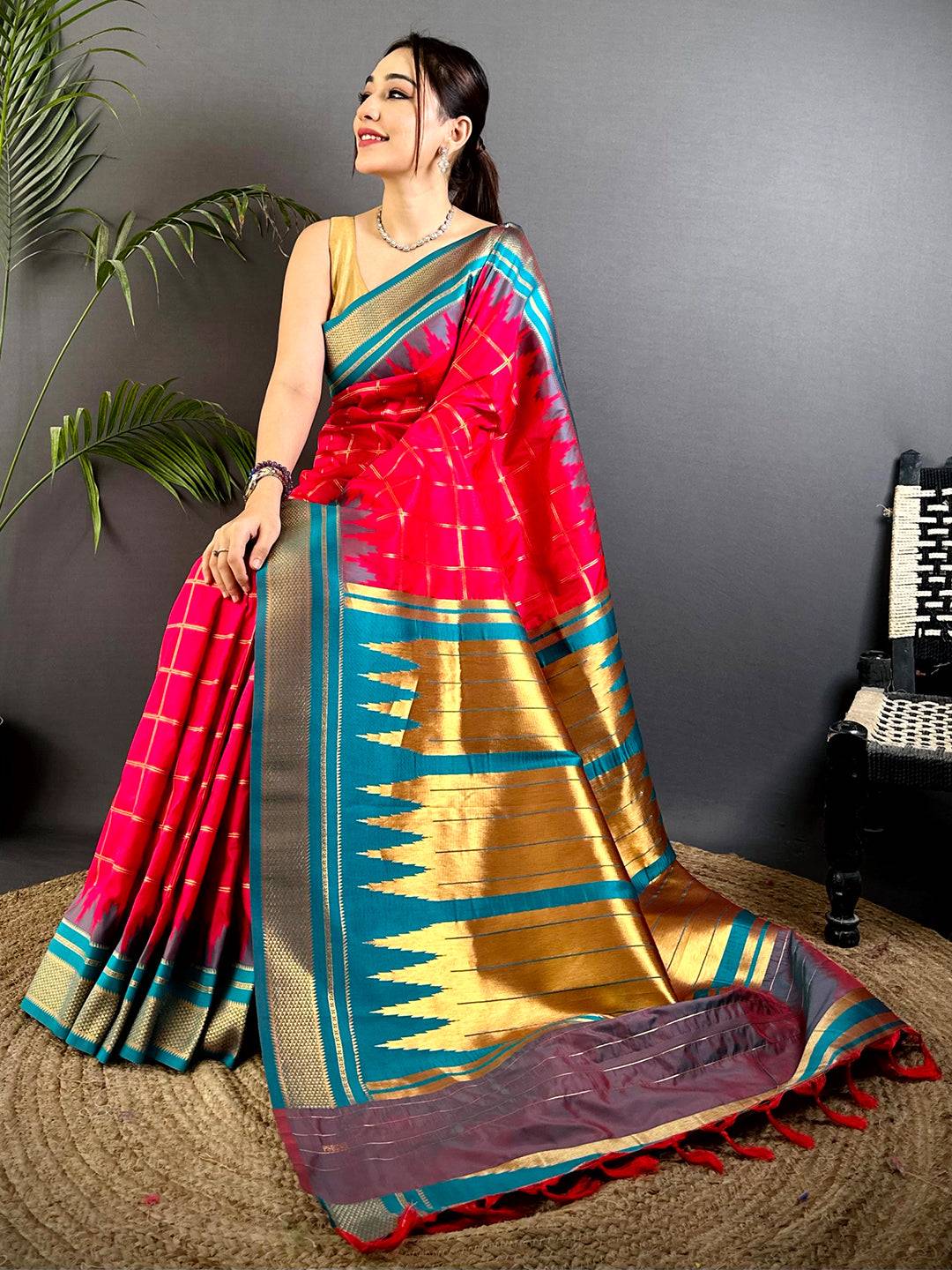 Opulent Dual Tone Gold Zari Saree