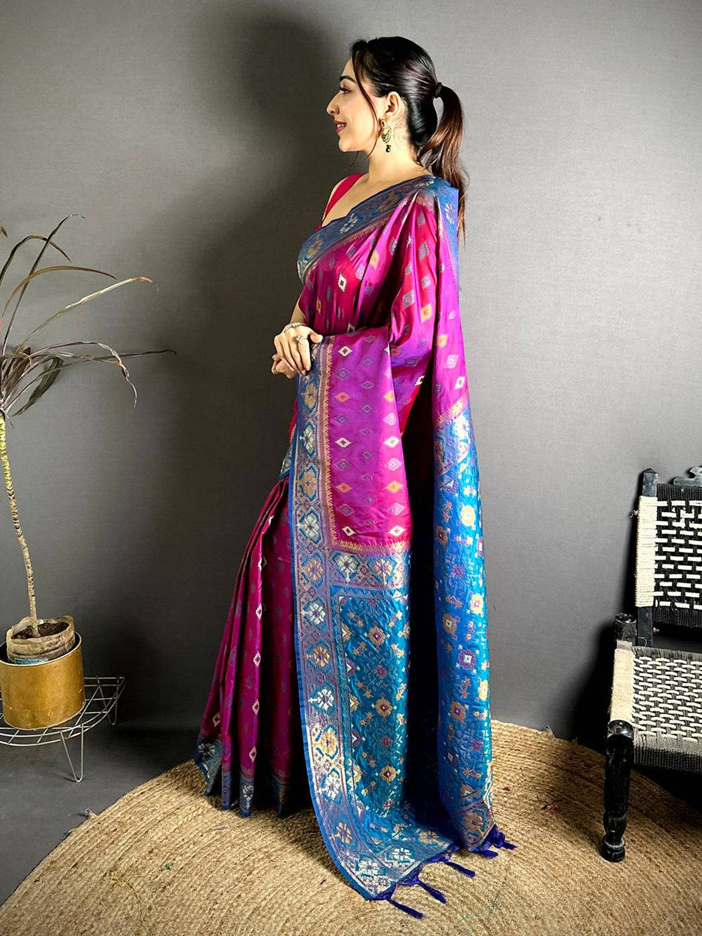 Classic Silk Ikkat Pochampally Weaving Saree