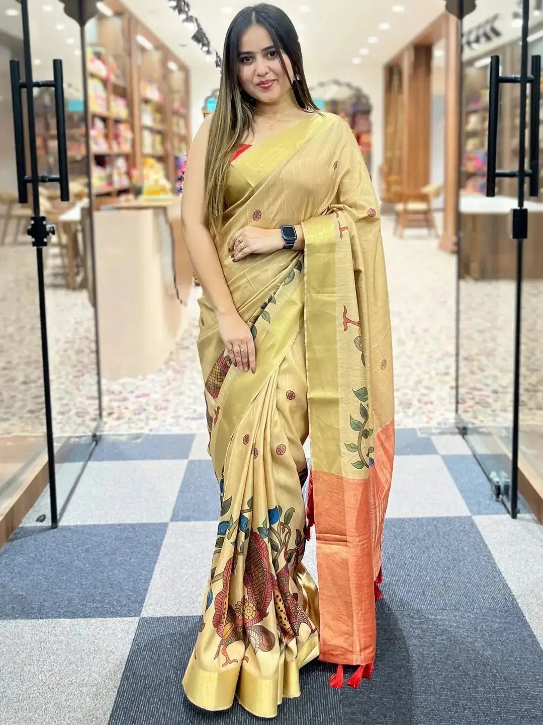 Model showcasing Pen Kalamkari Linen Tissue Soft Saree