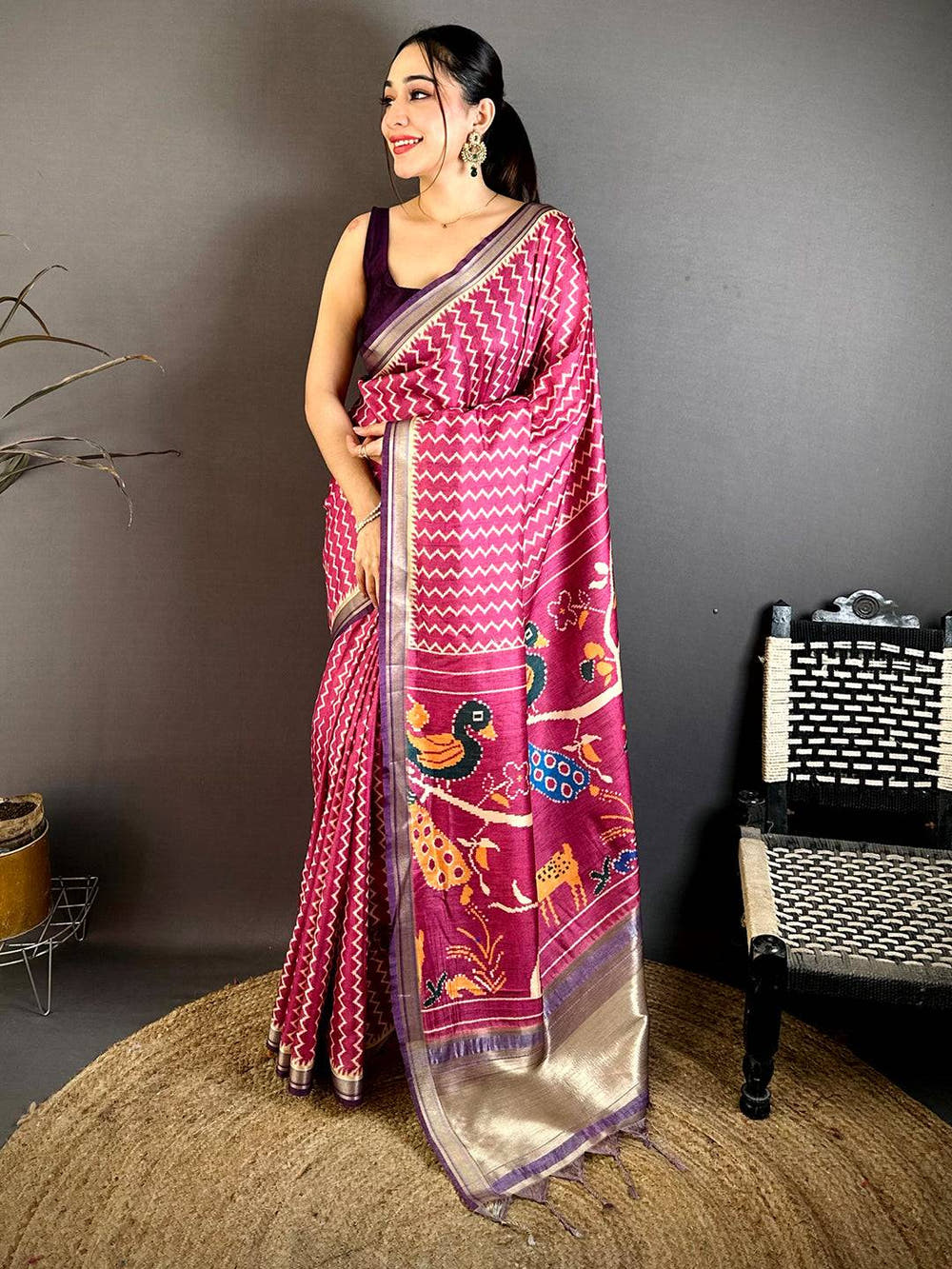 Classic Gold Lakda Patta Kalamkari Saree