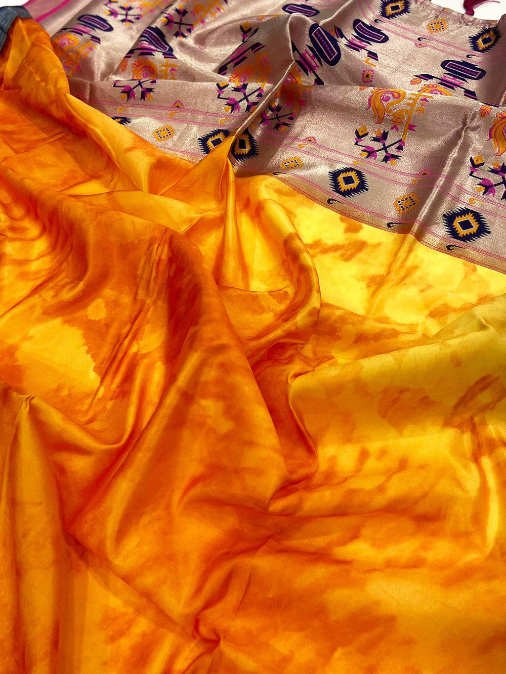Yellow Geometric Floral Pallu Saree