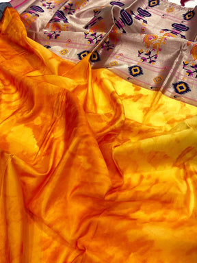 Yellow Geometric Floral Pallu Saree