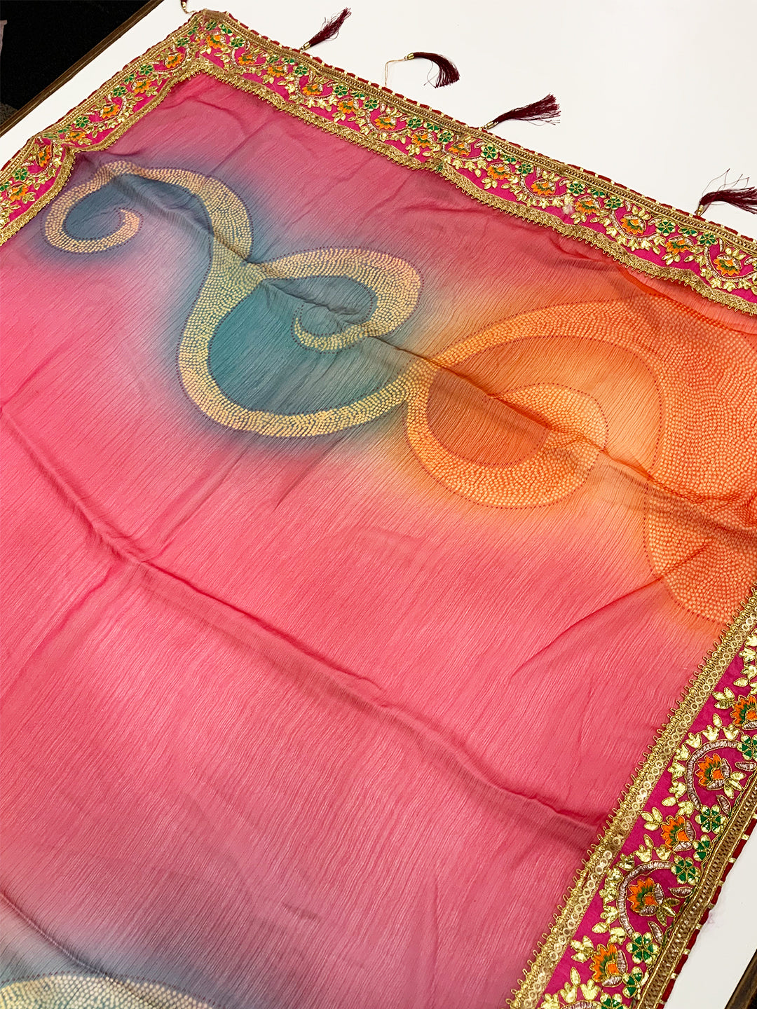 Stylish Ethnic Bandhej Chiffon Foil Saree